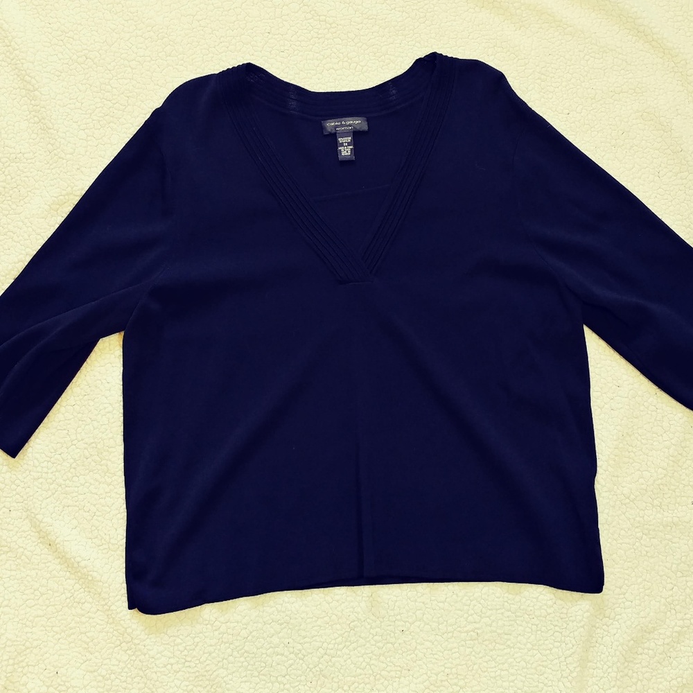 Cable & Gague Womens Sweater